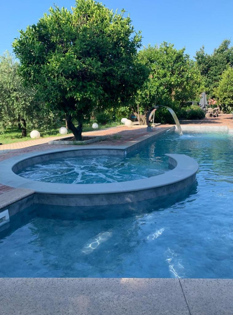 Elba Vip Aparthotel Porto Azzurro Ngoại thất bức ảnh