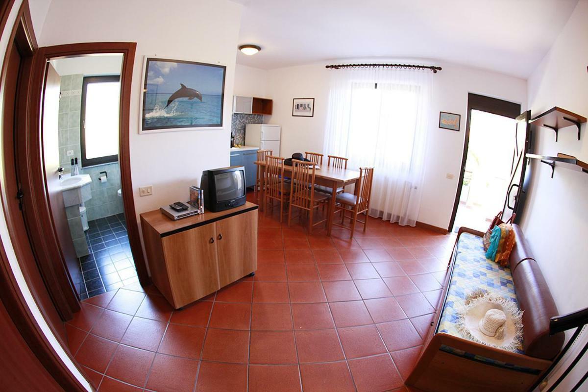 Elba Vip Aparthotel Porto Azzurro Ngoại thất bức ảnh